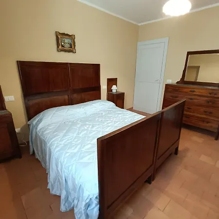 Holiday home Vincent House In Camagna *