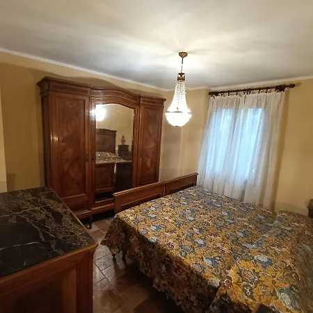 Vincent House In Camagna Holiday home *